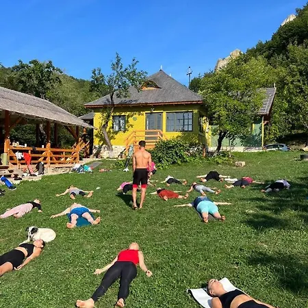 Alunis Retreat Pensiune Alunişu