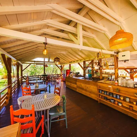 Alunis Retreat Guest house *